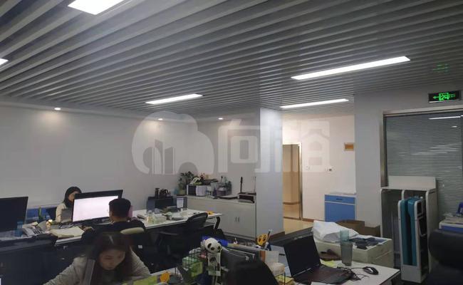 中新传媒大厦 139m²办公室 4元/m²/天 精品装修