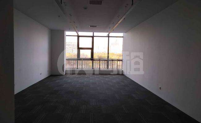 光明D9 81m²办公室 3.3元/m²/天 精品装修