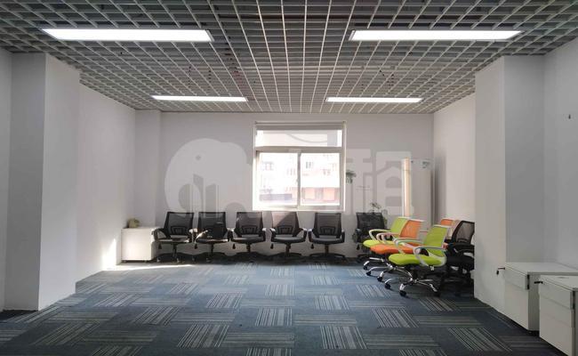 众和金融大厦 68m²办公室 3.7元/m²/天 精品装修
