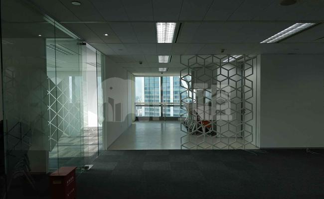来福士广场写字楼 553m²办公室 8.67元/m²/天 简单装修