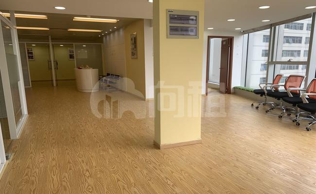 SOHO东海广场写字楼 2558m²办公室 6.93元/m²/天 精品装修