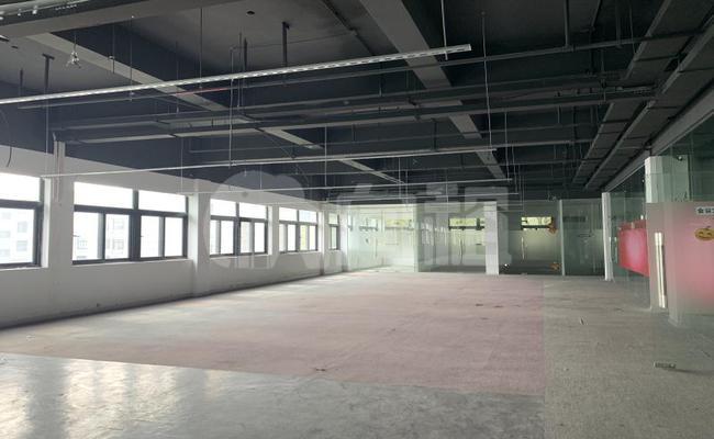 徐汇乐业天地 228m²办公室 3.8元/m²/天 毛坯