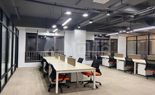 亚龙创业园 102m²办公室 3.8元/m²/天 中等装修
