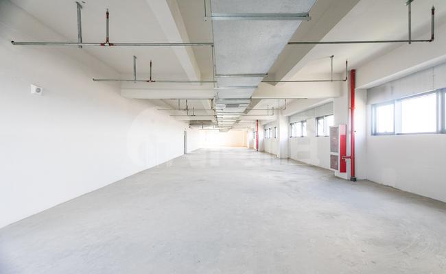 虹桥国际商务广场 2000m²办公室 4.6元/m²/天 毛坯