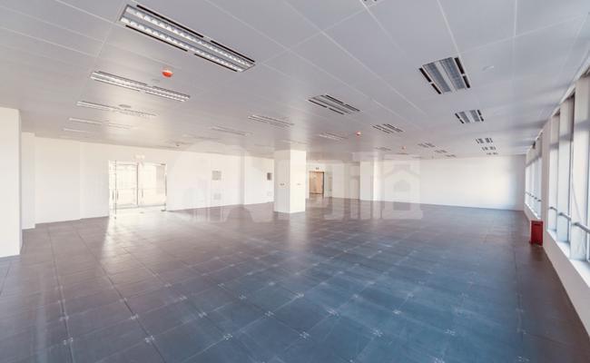 虹桥丽宝广场写字楼 249m²办公室 4.5元/m²/天 中等装修