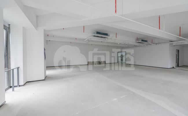 湾谷科技园 231m²办公室 3.3元/m²/天 毛坯