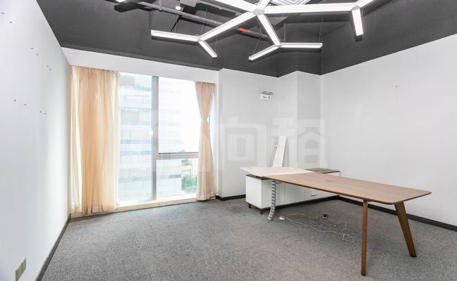 七宝宝龙城市广场 560m²办公室 4.3元/m²/天 中等装修