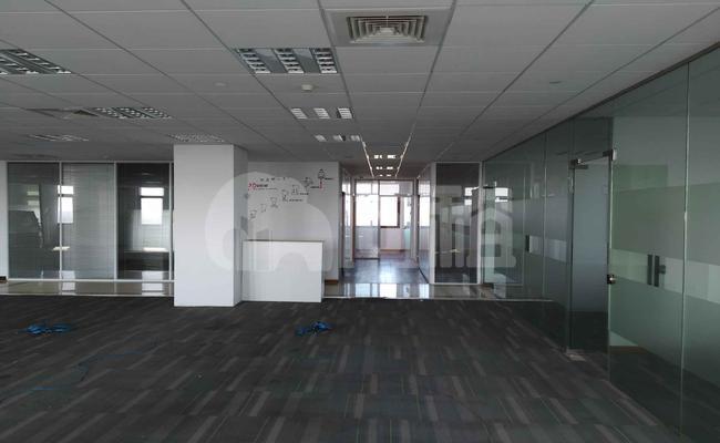新宝中心 1100m²办公室 2.5元/m²/天 中等装修