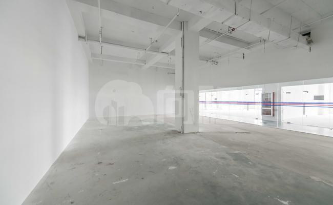 旭辉虹桥国际 187m²办公室 3.8元/m²/天 中等装修