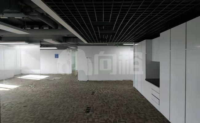香港广场写字楼 131m²办公室 6.6元/m²/天 简单装修