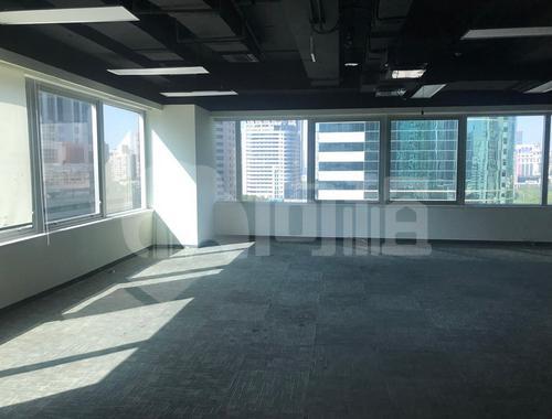 香港广场写字楼 101m²办公室 7.47元/m²/天 简单装修