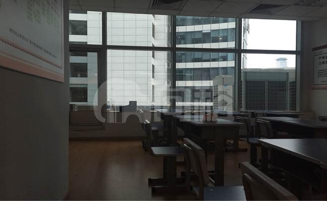 斯米克大厦 96m²办公室 4.6元/m²/天 中等装修