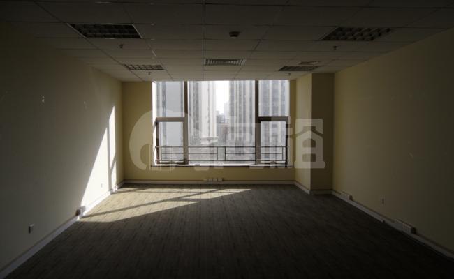 东旅大厦 67m²办公室 4.8元/m²/天 精品装修