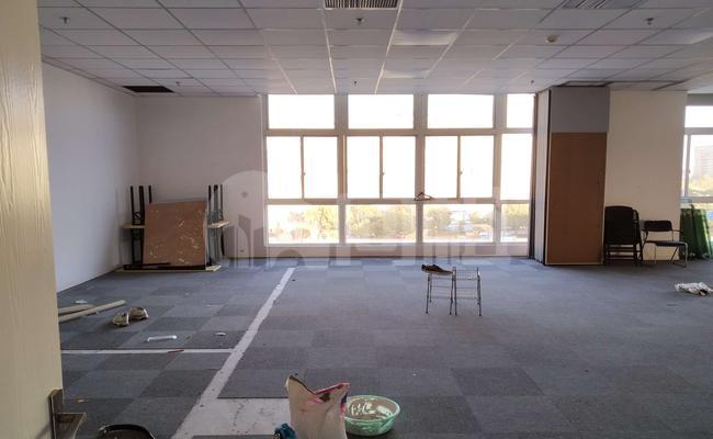 合创空间一期 300m²办公室 2.7元/m²/天 中等装修