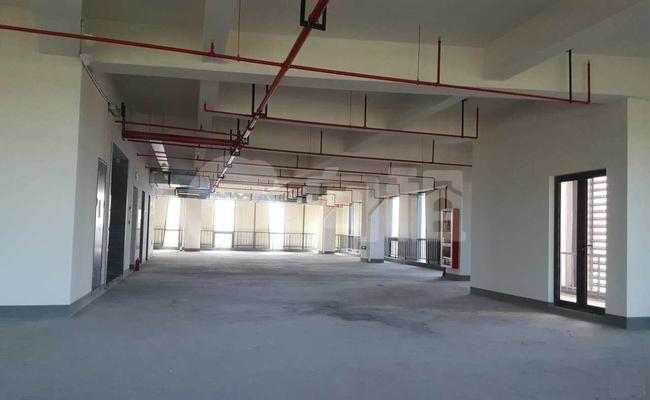 晶耀前滩写字楼 204m²办公室 6.48元/m²/天 毛坯
