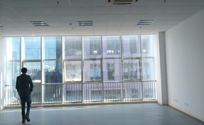 奇亚特 118m²办公室 1.7元/m²/天 精品装修