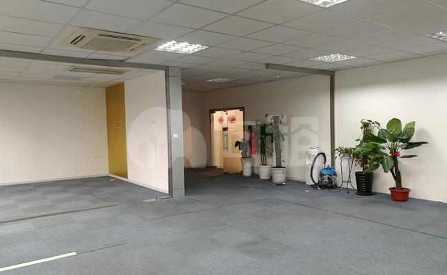 桂平园 211m²办公室 3.6元/m²/天 精品装修