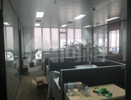 桂平园 260m²办公室 3元/m²/天 中等装修