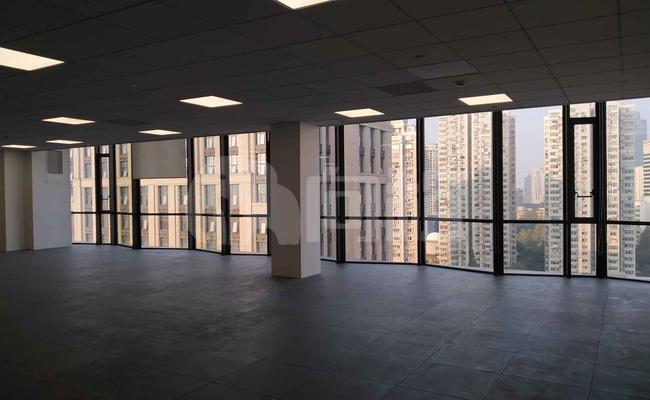 南洋国际大厦写字楼 328m²办公室 6.93元/m²/天 简单装修