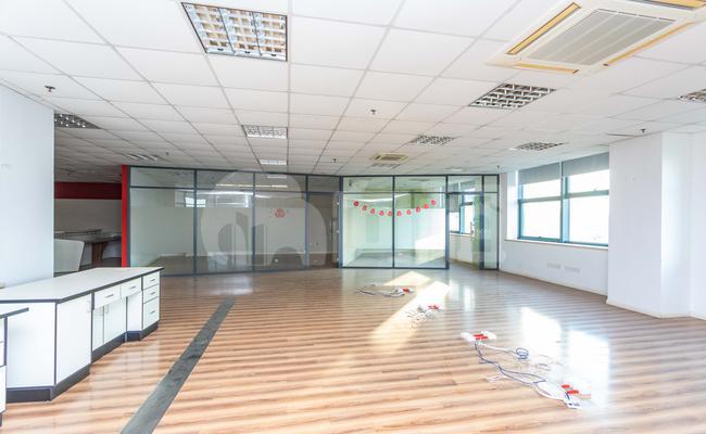 江裕大厦 334m²办公室 4.3元/m²/天 中等装修