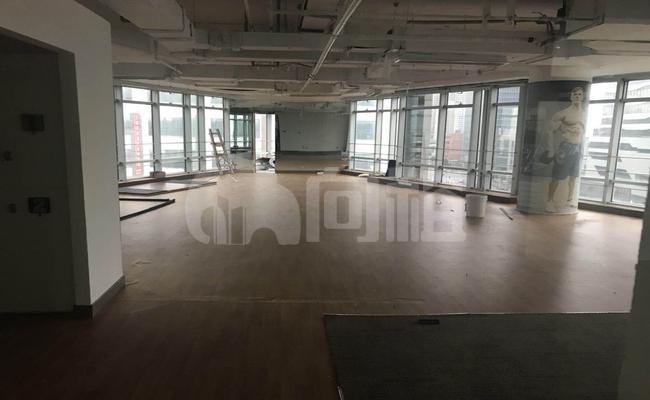 现代交通商务大厦 208m²办公室 3.8元/m²/天 中等装修