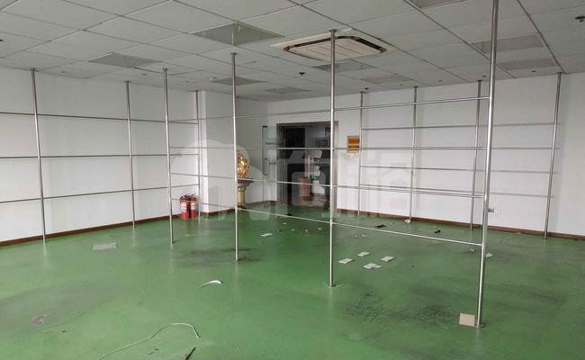 慧峰商务大厦 100m²办公室 2.5元/m²/天 简单装修