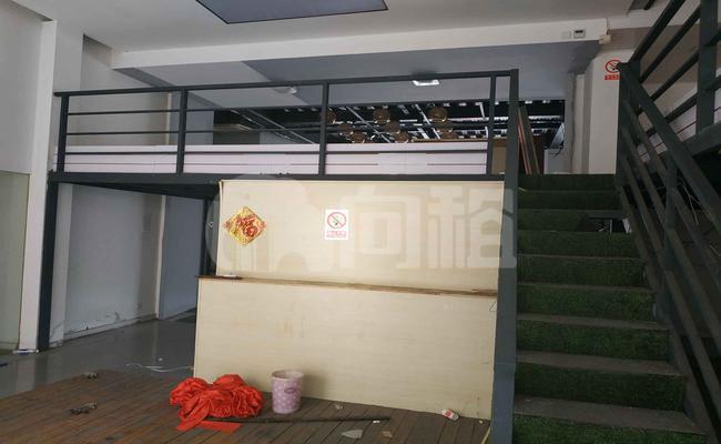 杨浦中小企业总部园区 132m²办公室 3.3元/m²/天 中等装修