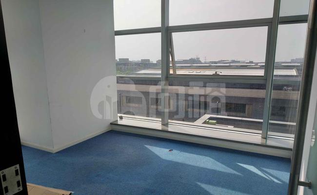 宝华国际广场 1432m²办公室 4.9元/m²/天 简单装修