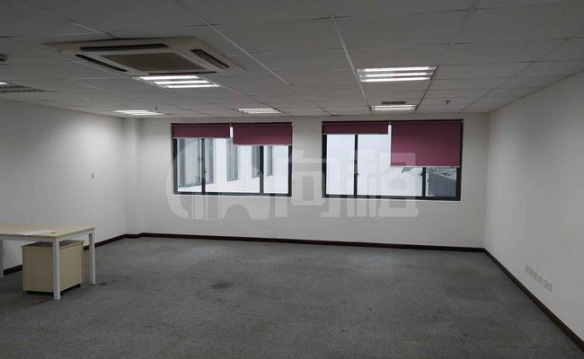 爱建创业园 66m²办公室 3.6元/m²/天 简单装修
