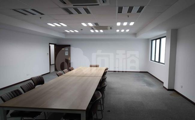 爱建创业园 93m²办公室 3.3元/m²/天 中等装修