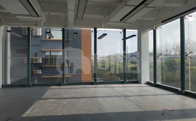 张江路69号 400m²办公室 3.4元/m²/天 简单装修