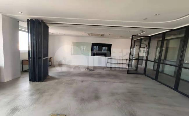 徐汇base写字楼 539m²办公室 5.85元/m²/天 简单装修