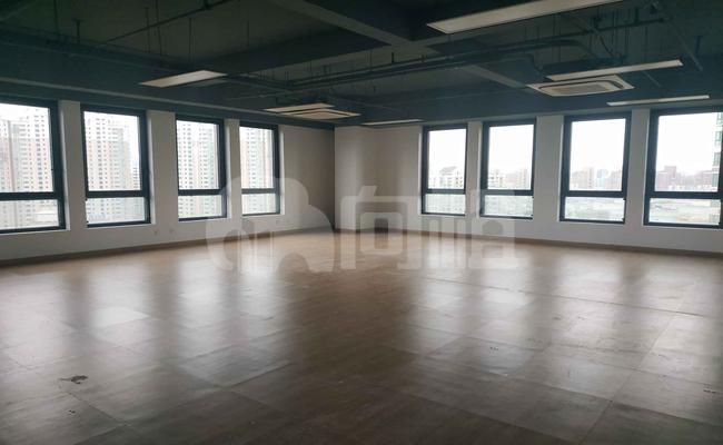 大华虎城商务中心 168m²办公室 3.8元/m²/天 精品装修