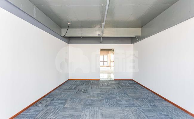 雍和创智广场 39m²办公室 3.1元/m²/天 简单装修
