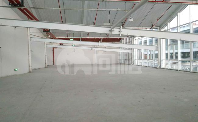 新杨湾科创园 160m²办公室 2.9元/m²/天 中等装修