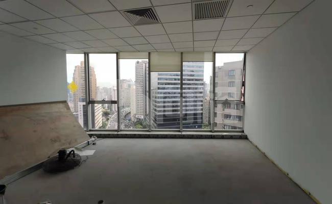 首信银都大厦 250m²办公室 3.8元/m²/天 精品装修