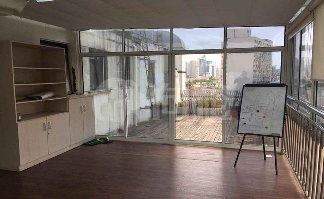 康定路359号 450m²办公室 4.6元/m²/天 精品装修