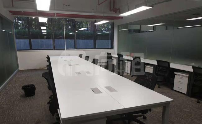 腾讯创新创业中心 351m²办公室 4.6元/m²/天 精品装修