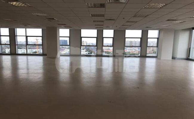 赢嘉广场 469m²办公室 3.3元/m²/天 简单装修