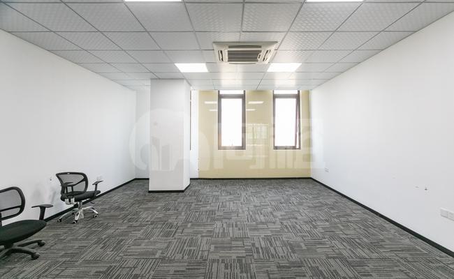 海宏科创 70m²办公室 1.5元/m²/天 中等装修