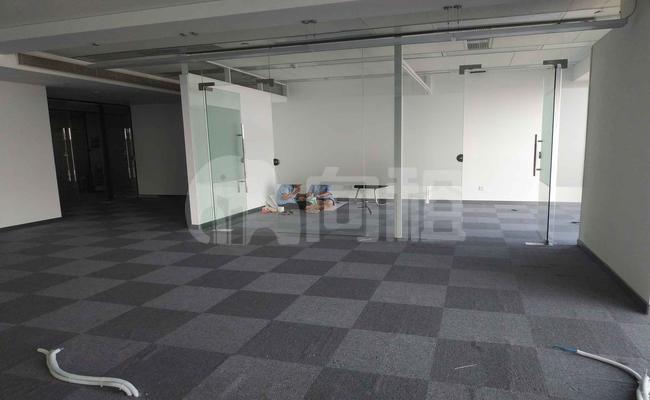 慧高光创园 270m²办公室 2.1元/m²/天 中等装修