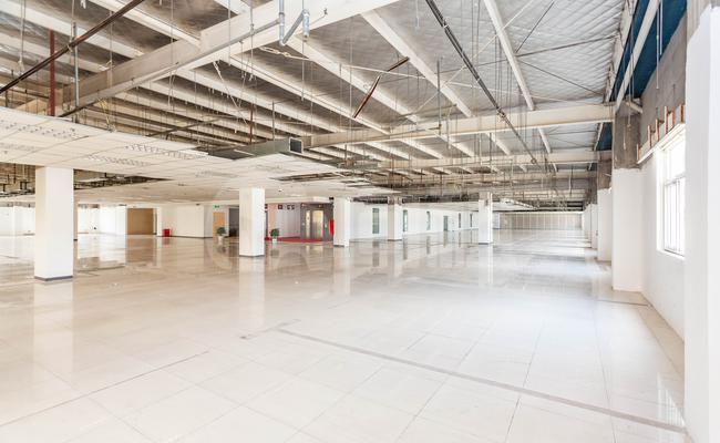 米奇中心 256m²办公室 1.1元/m²/天 简单装修