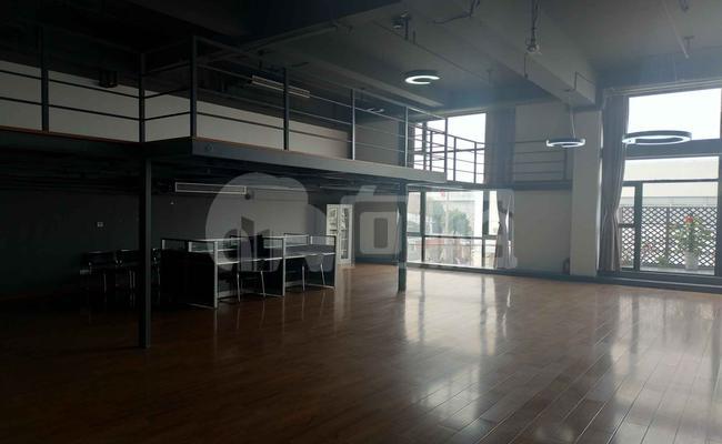 谊莱创意园 320m²办公室 3.1元/m²/天 中等装修