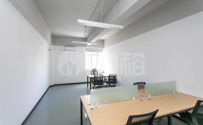 张慕工业基地 M+创客空间 40m²共享办公 精品装修