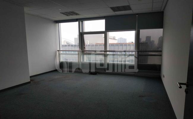 滨江国际广场 227m²办公室 3.3元/m²/天 中等装修