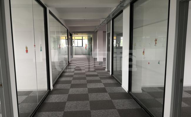 开格科技园 283m²办公室 2.4元/m²/天 中等装修