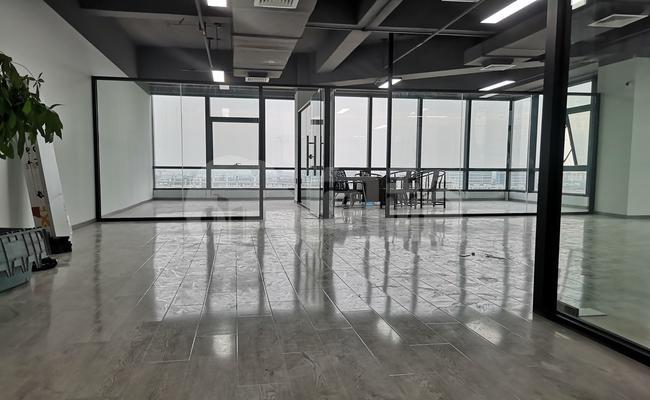 仓加国际商务园 233m²办公室 2.2元/m²/天 精品装修
