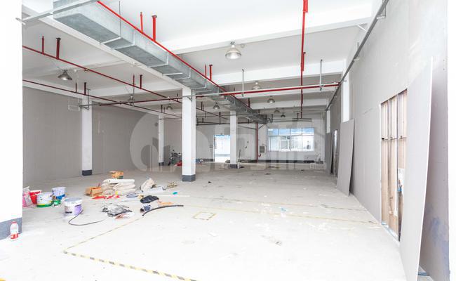以勒科创园 300m²办公室 1.5元/m²/天 简单装修