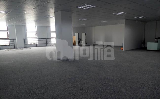 浦江高科技园 126m²办公室 1.6元/m²/天 简单装修