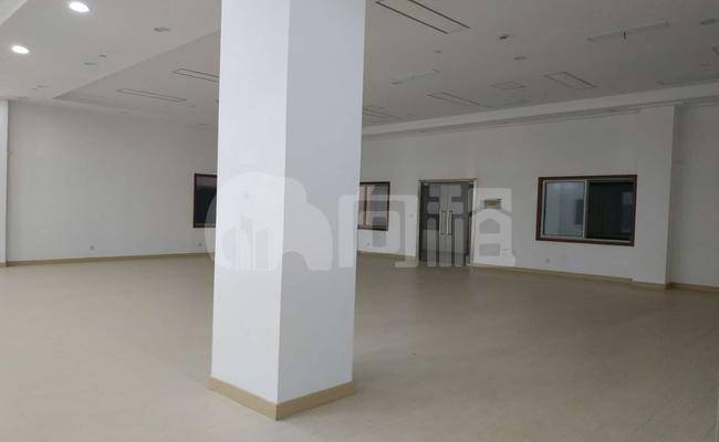 中天科技商务园 224m²办公室 2.4元/m²/天 中等装修